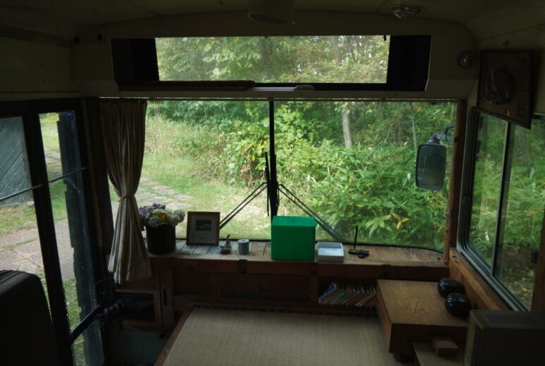 「北の国から」のロケ地・拾ってきた家の運転席側からの室内風景